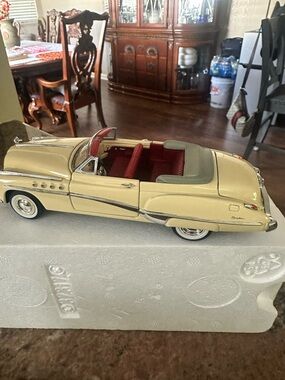Vintage-Style Kids Convertible Toy Car  - Beige with Red Interior classic 1949